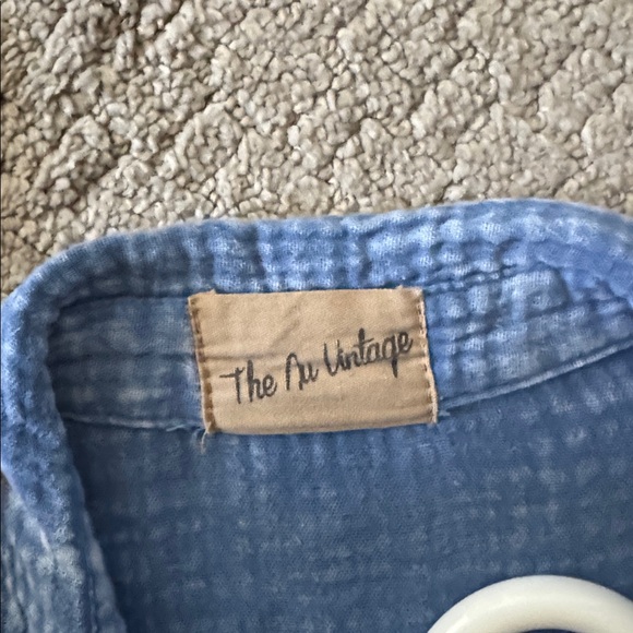 The Nu Vintage blue button down Stevie Nicks size small - Picture 5 of 6